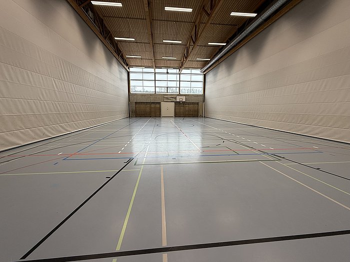 Halle 2 - Spielhalle, Bild #