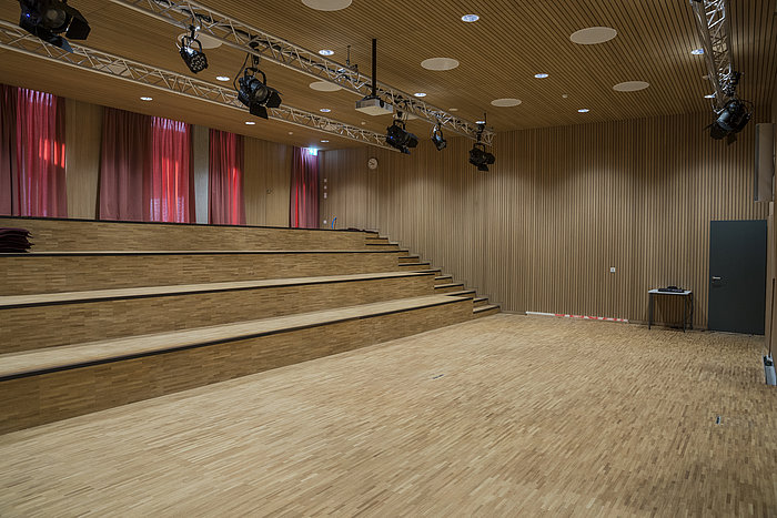 Burghalde Aula, Bild #2