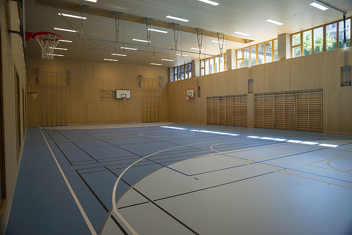 Burghalde Sporthalle 3 (unter Sockelbau), Bild #1