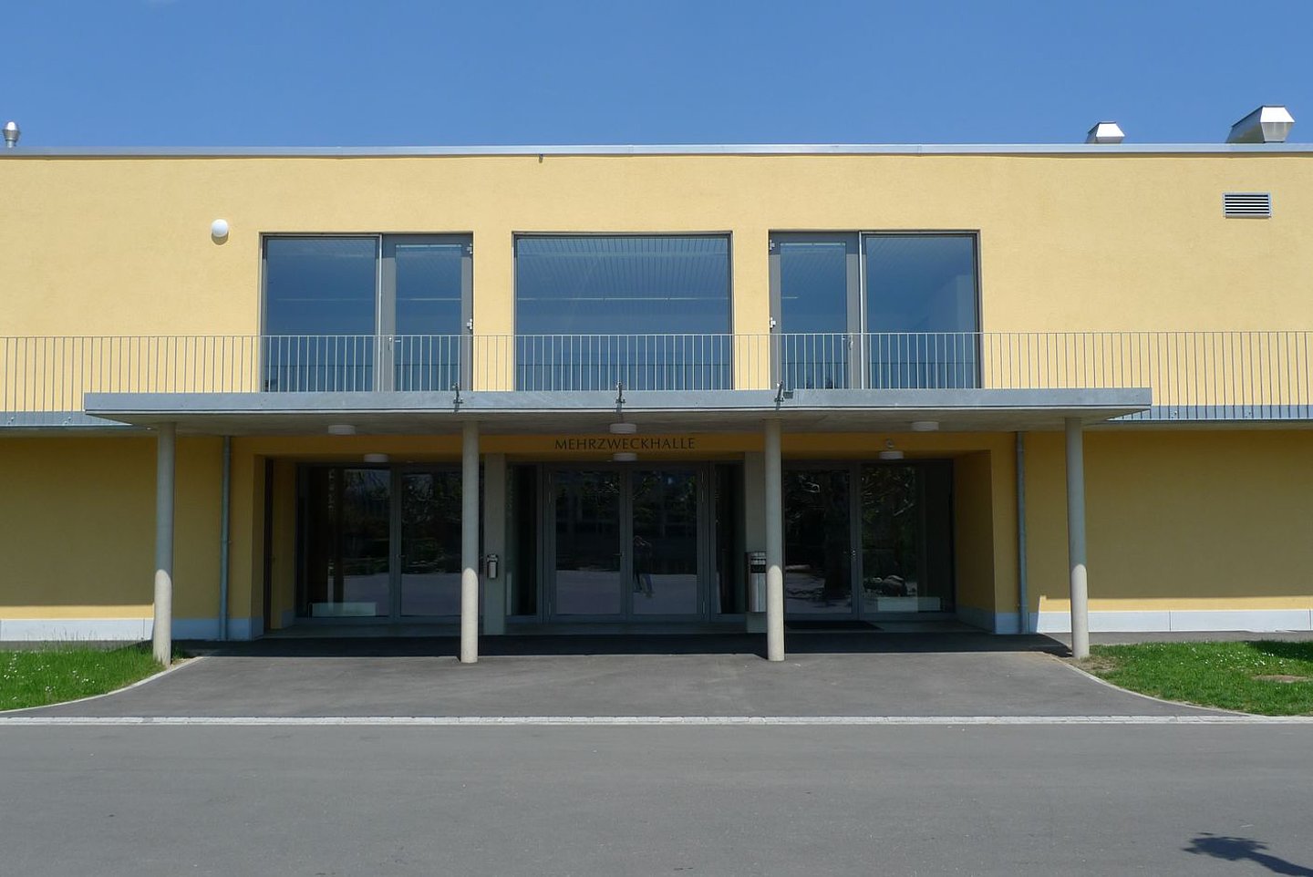 Mehrzweckhalle