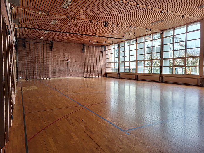 Alte Halle, Bild 1 / 2