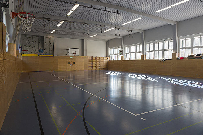 Burghalde Sporthalle 1, Bild #2